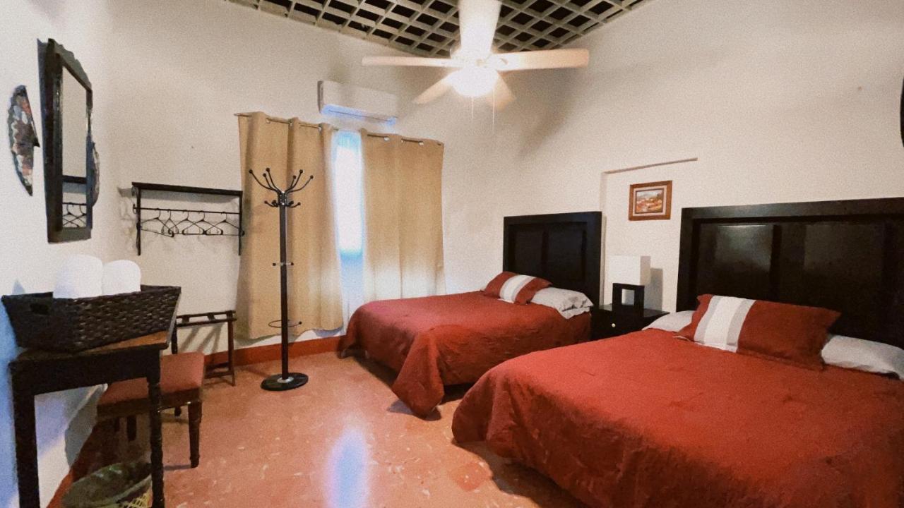 Hostal La Espanola Parras Parras de la Fuente Exterior foto